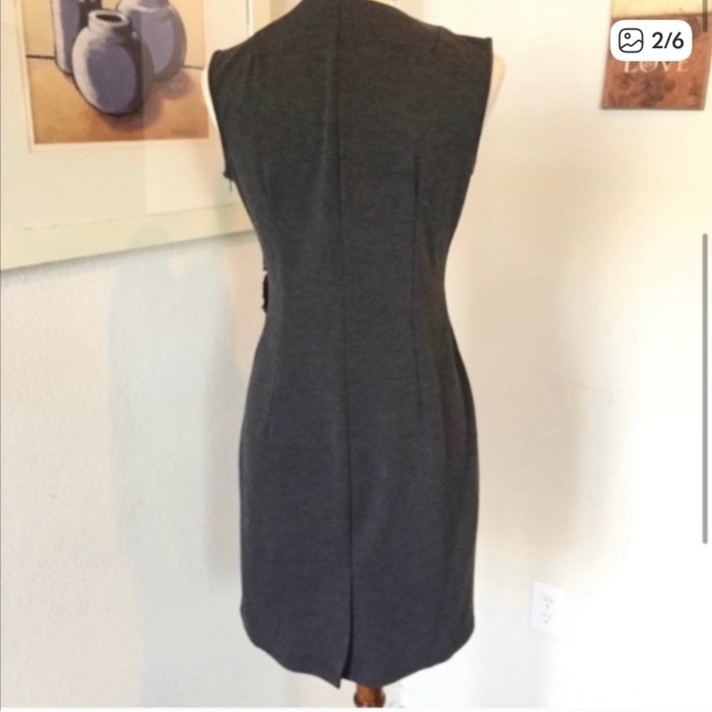 Spenser Dress V Neck Sleeveless Gray Size 4 Thick Fabric - Picture 5 of 7